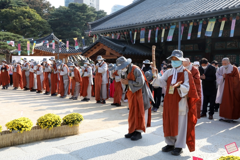 2020.10.26_자비순례 봉은사 도착 (10)